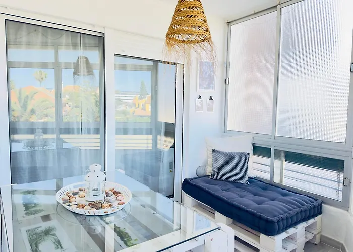 Charming & Cosy Beach Apartment